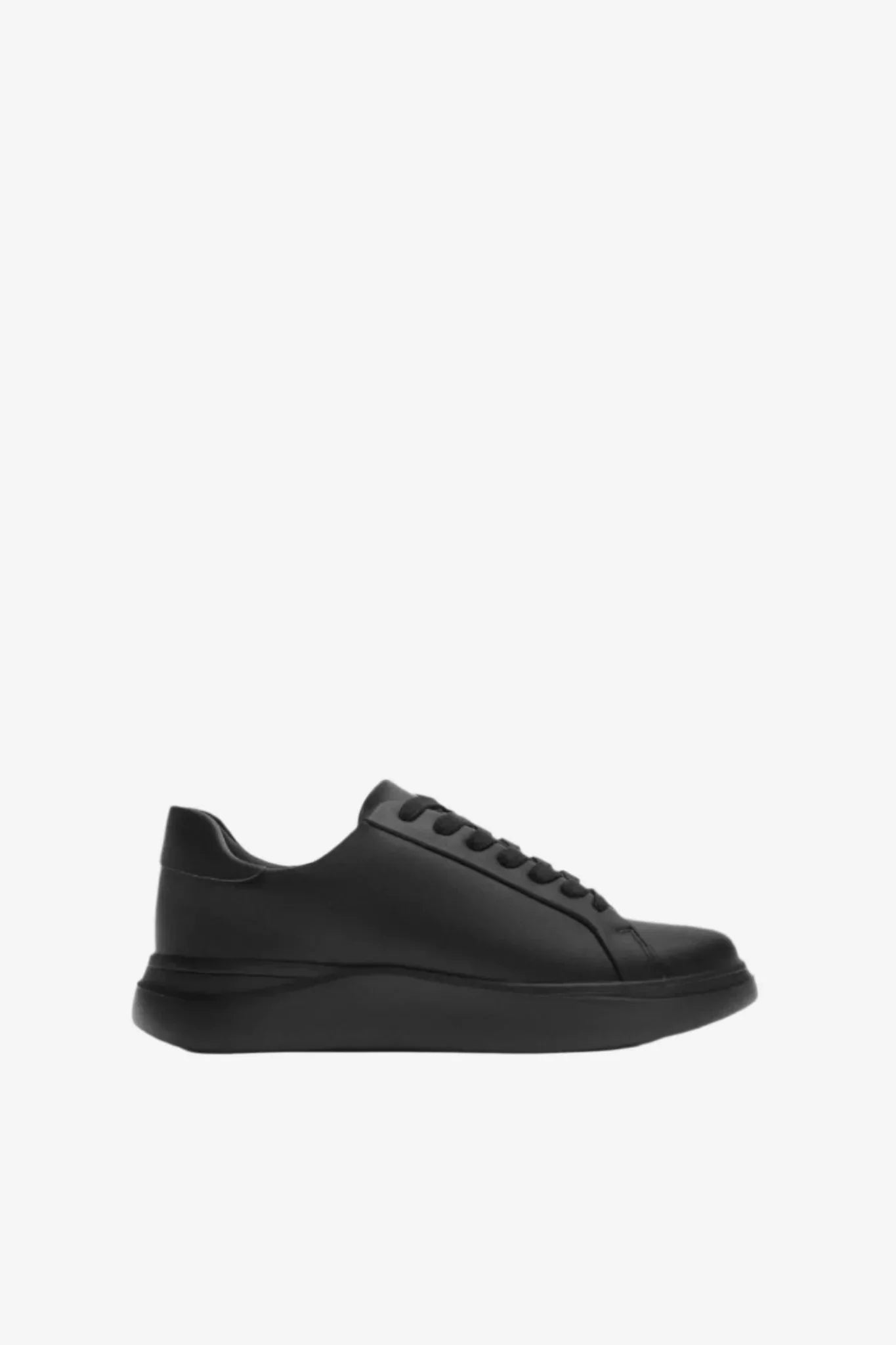 Performance Casual Shoes - FetchStyles