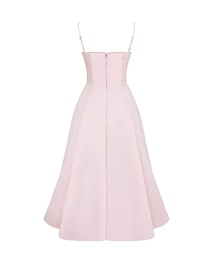 Ausgestelltes Abendkleid