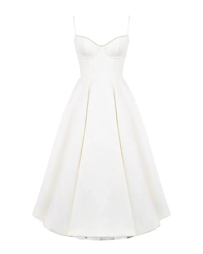 Ausgestelltes Abendkleid