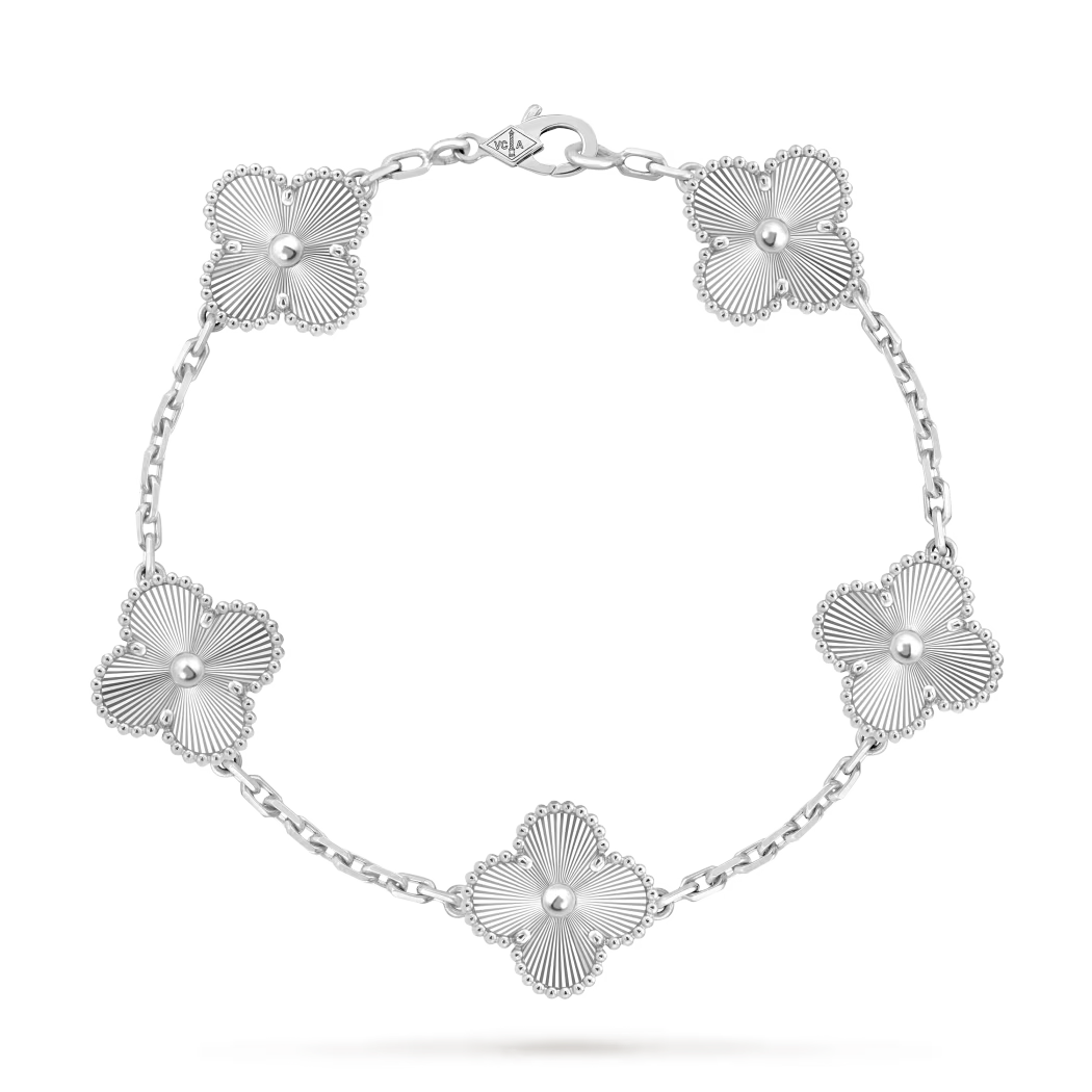 "VC" Armband