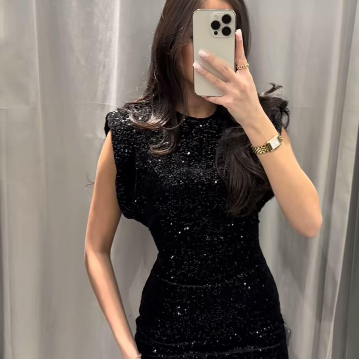 Continental Vogue - FetchStyles